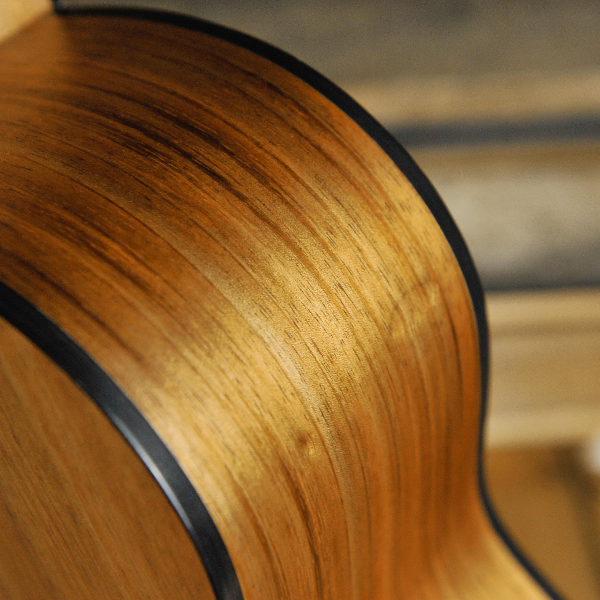 Maton SRS808 w/Case - Used