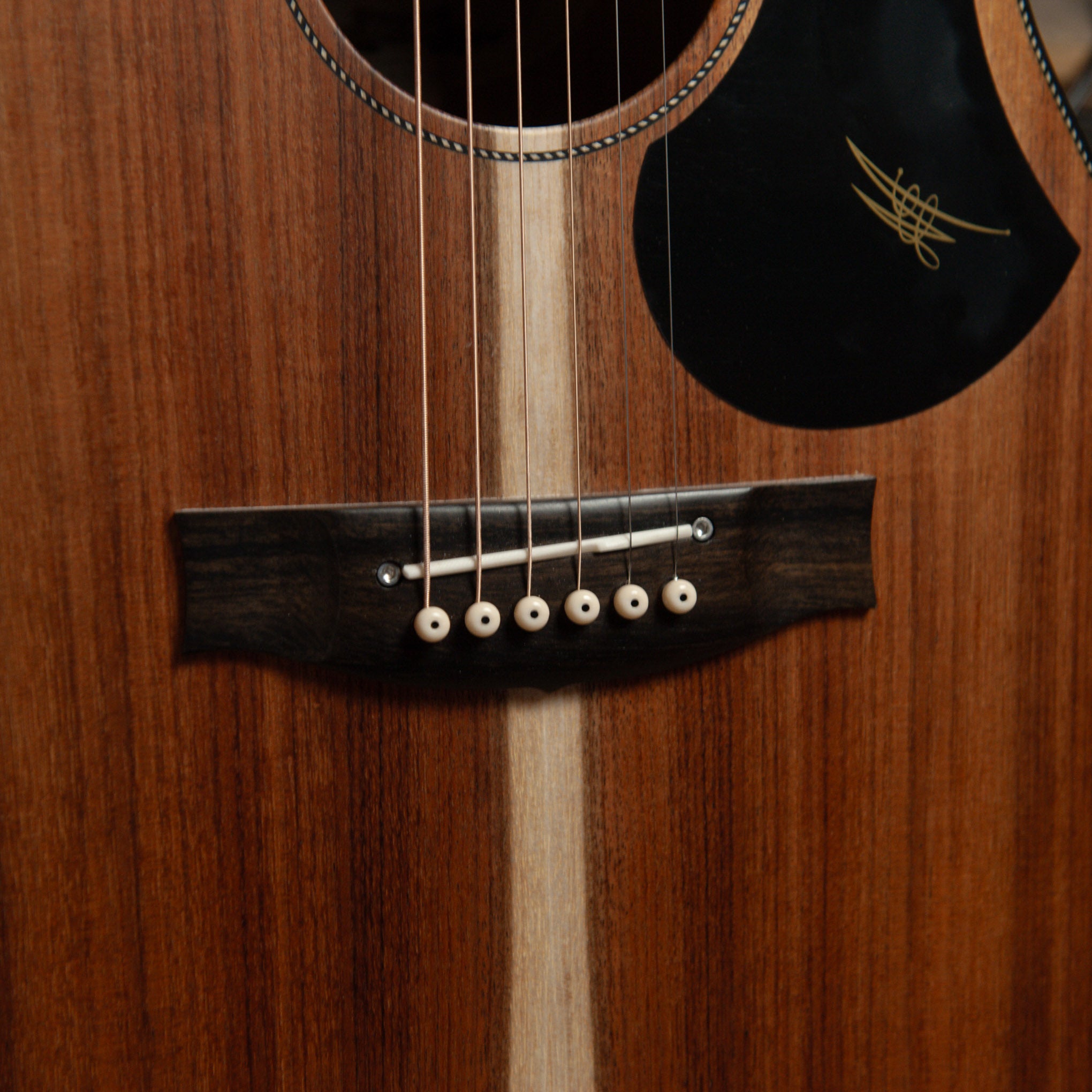 Maton EBW808 W/Case - Used
