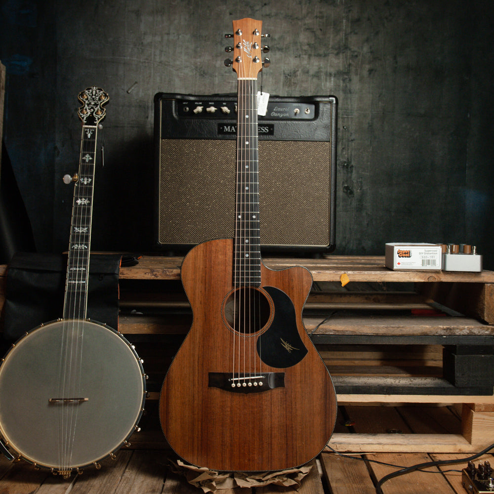 Maton EBW808C Blackwood Series w/Case - Used