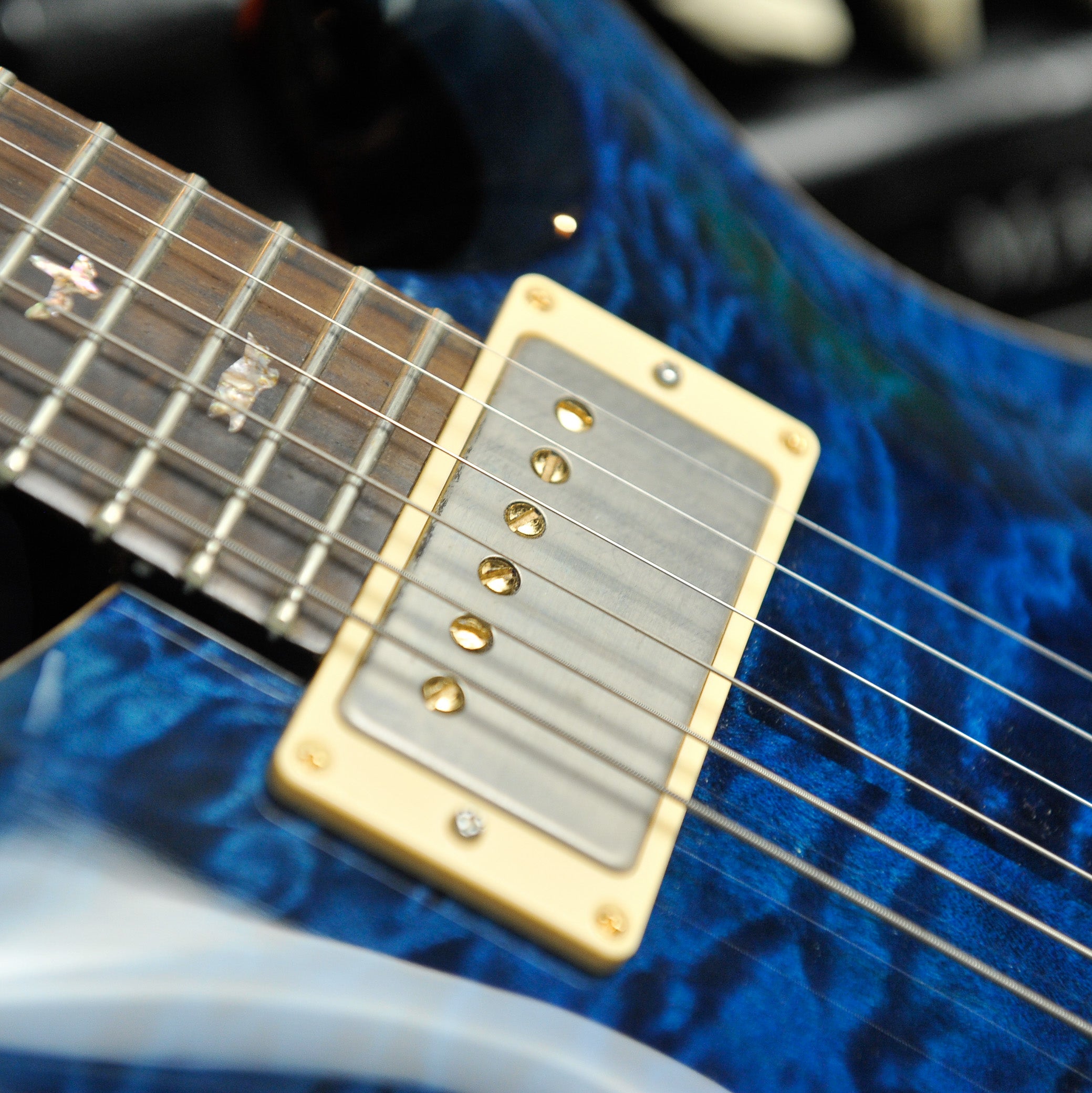 PRS Custom 22 Brazillian 10 Top #267/500 Blue w/Case - Used