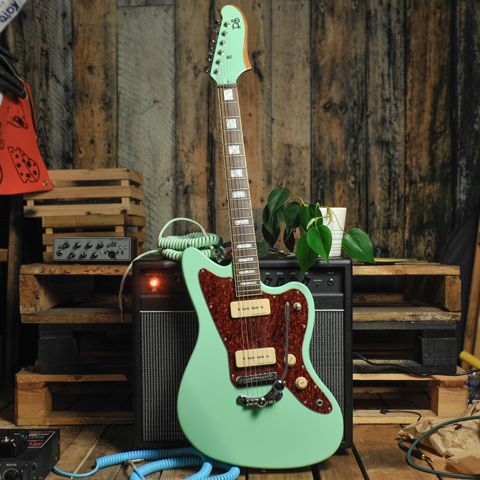 Pure Salem Guitars Woodsoul w/Duesenberg Tremolo & SKB TSA Case - Used