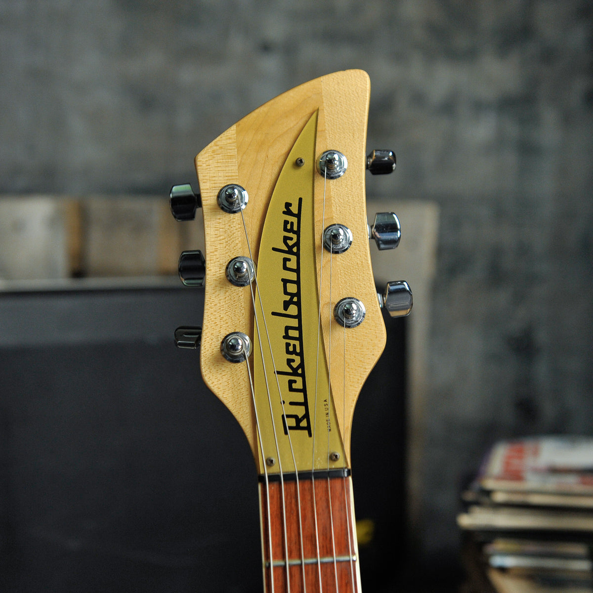 Rickenbacker 620 in Natural (Mapleglo) 1989 w/Case - Used