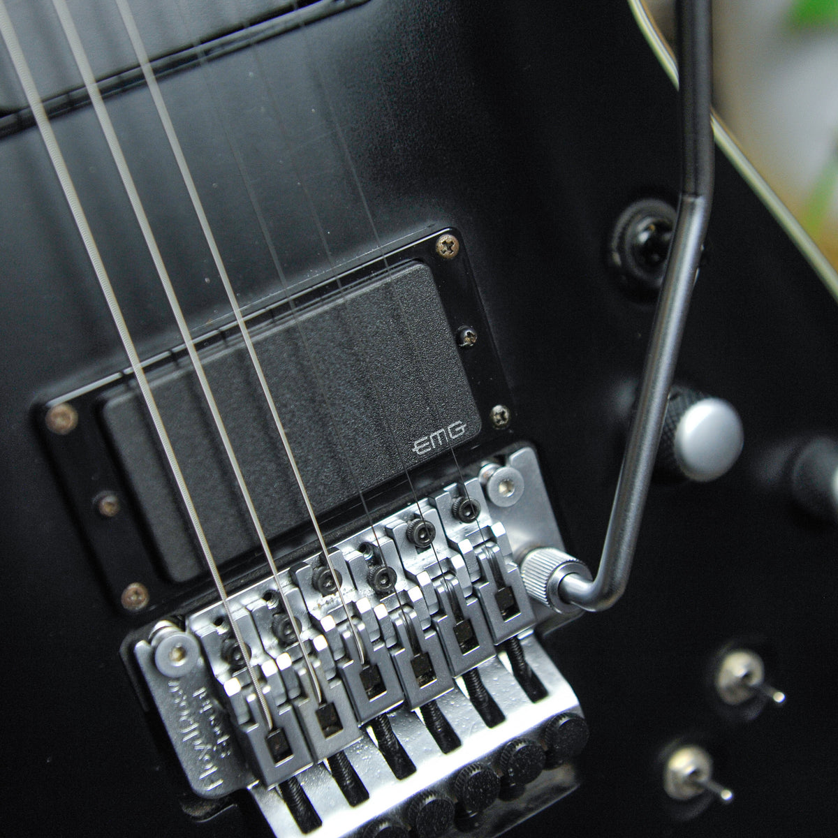 Schecter Damien Platinum 6 Satin Black w/Schecter Hard Case - Used