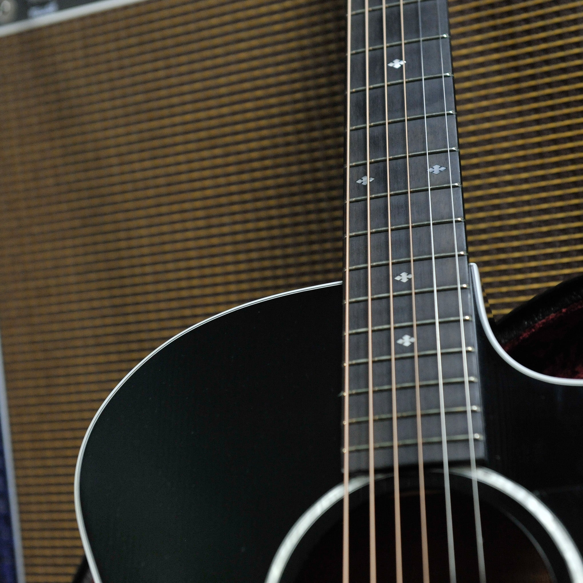 Taylor 214ce DLX BLK Acoustic Guitar- Used