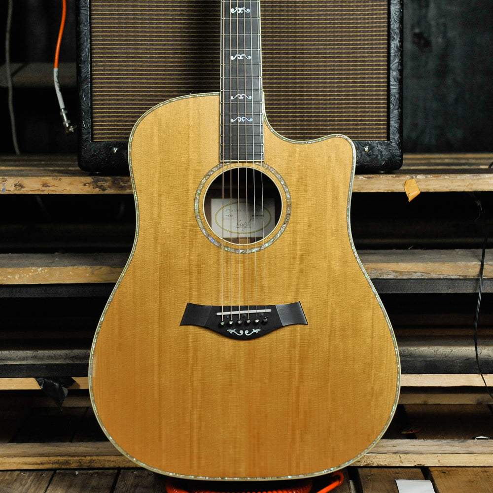 Taylor 910CE Dreadnought 2005' w/Case - Used