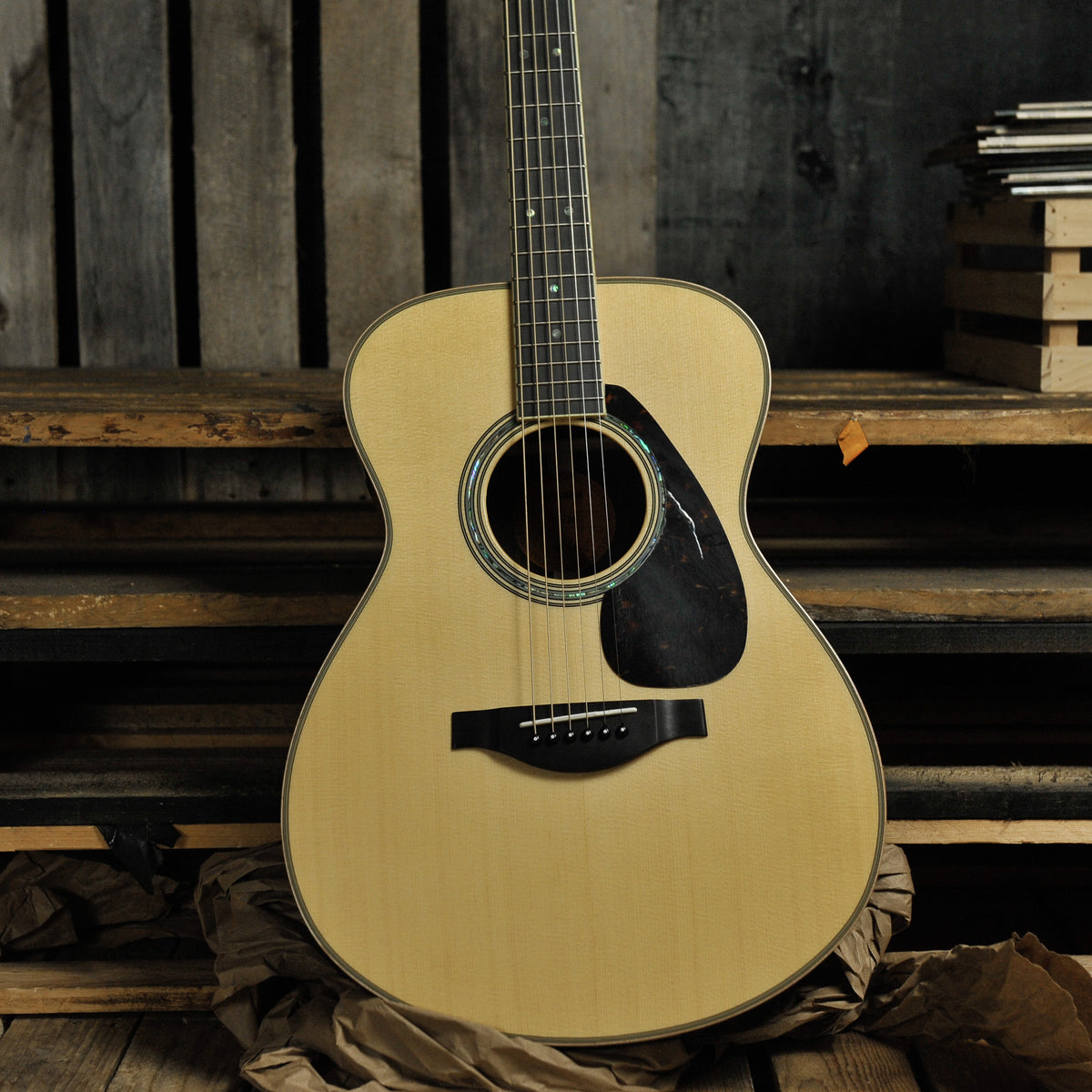Yamaha LS16 Natural Acoustic Guitar w/Bag - Used