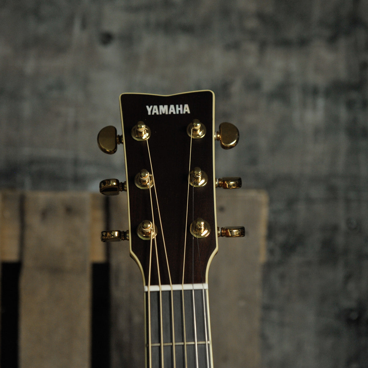 Yamaha LS16 Natural Acoustic Guitar w/Bag - Used