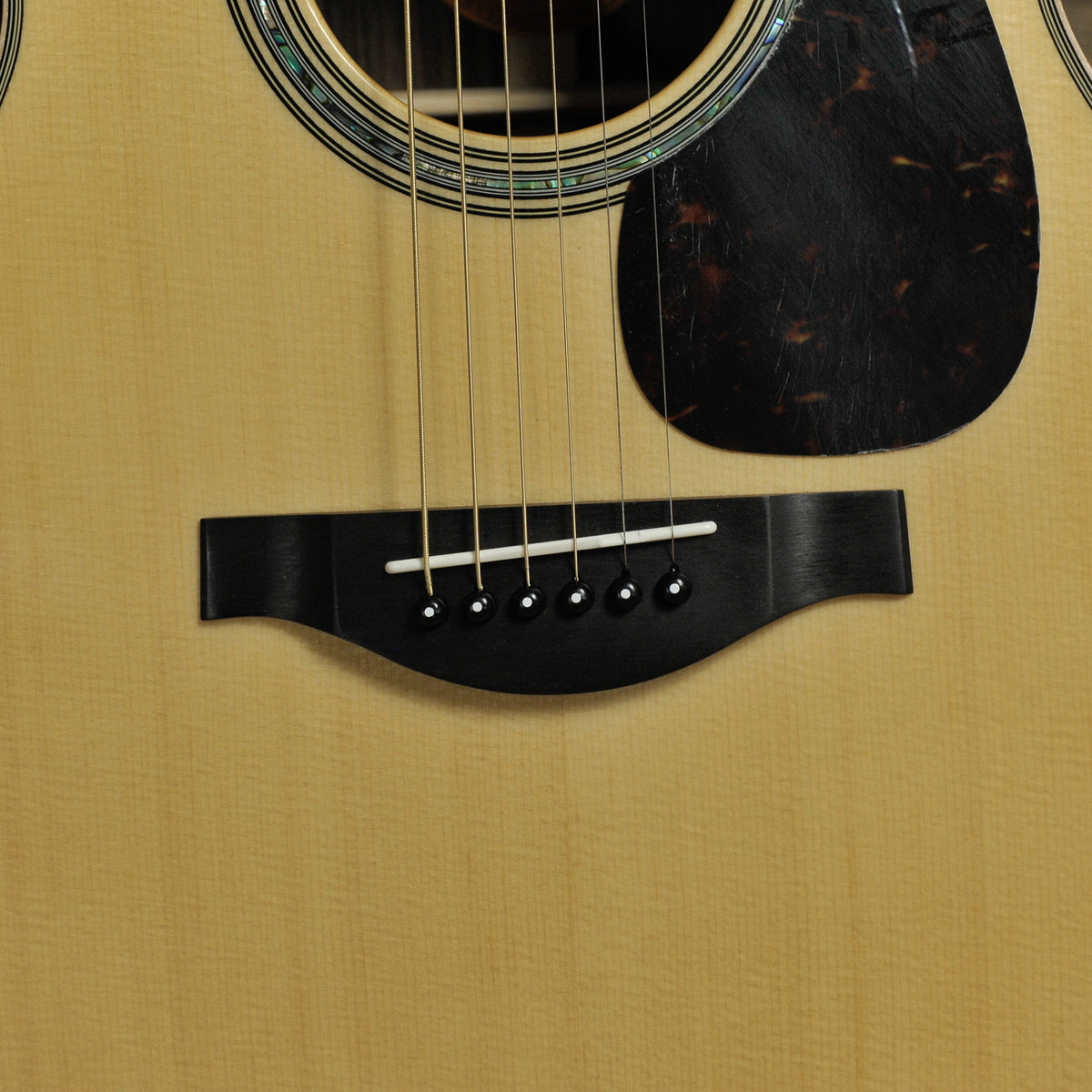 Yamaha LS16 Natural Acoustic Guitar w/Bag - Used