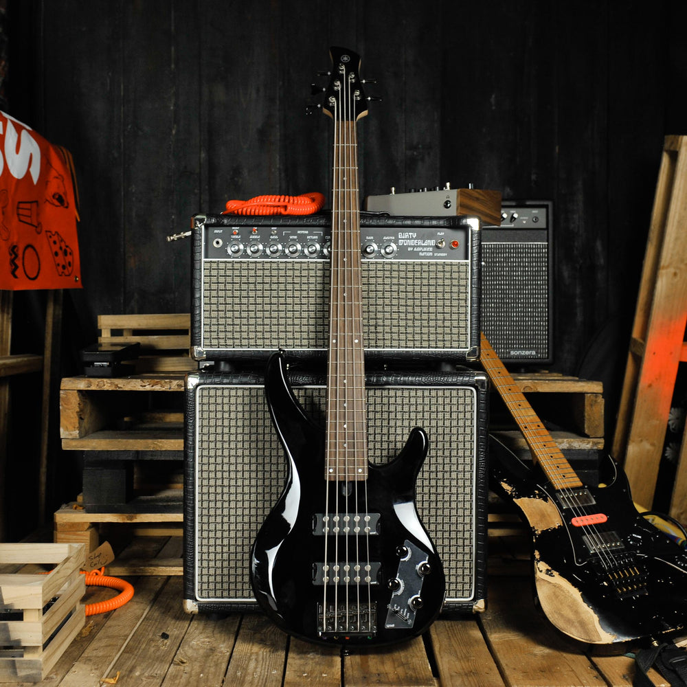 Yamaha TRBX305 5-String Bass  Black - Used