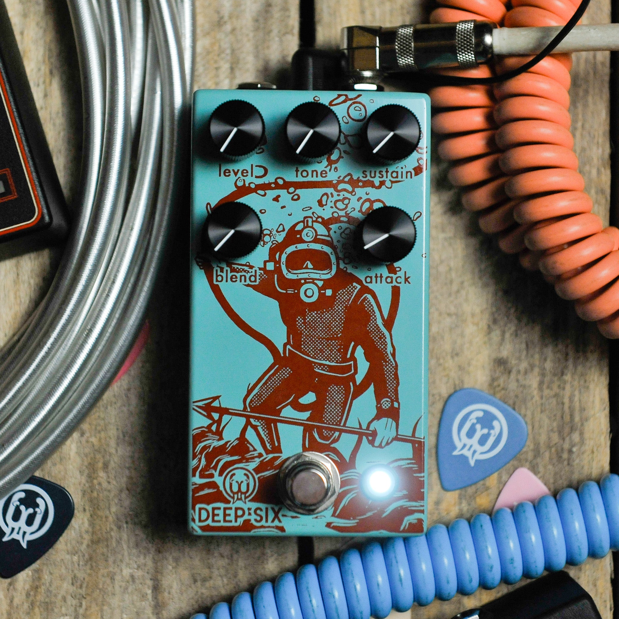 Compresor Walrus Walrus Audio Deep Six Compressor V3 – Gladesville Guitar Factory
