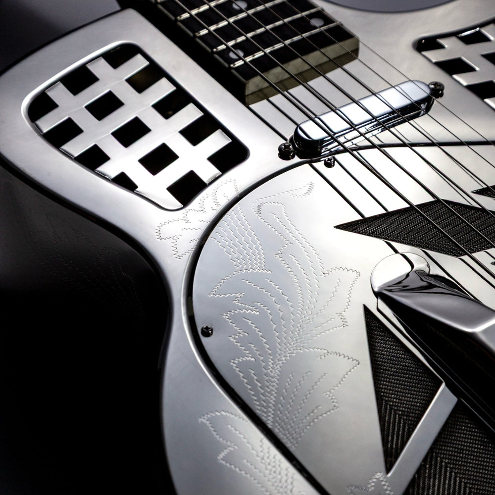 Bourbon Street BSR-3C-N-EN Tricone Nickel Engraved  w/Case