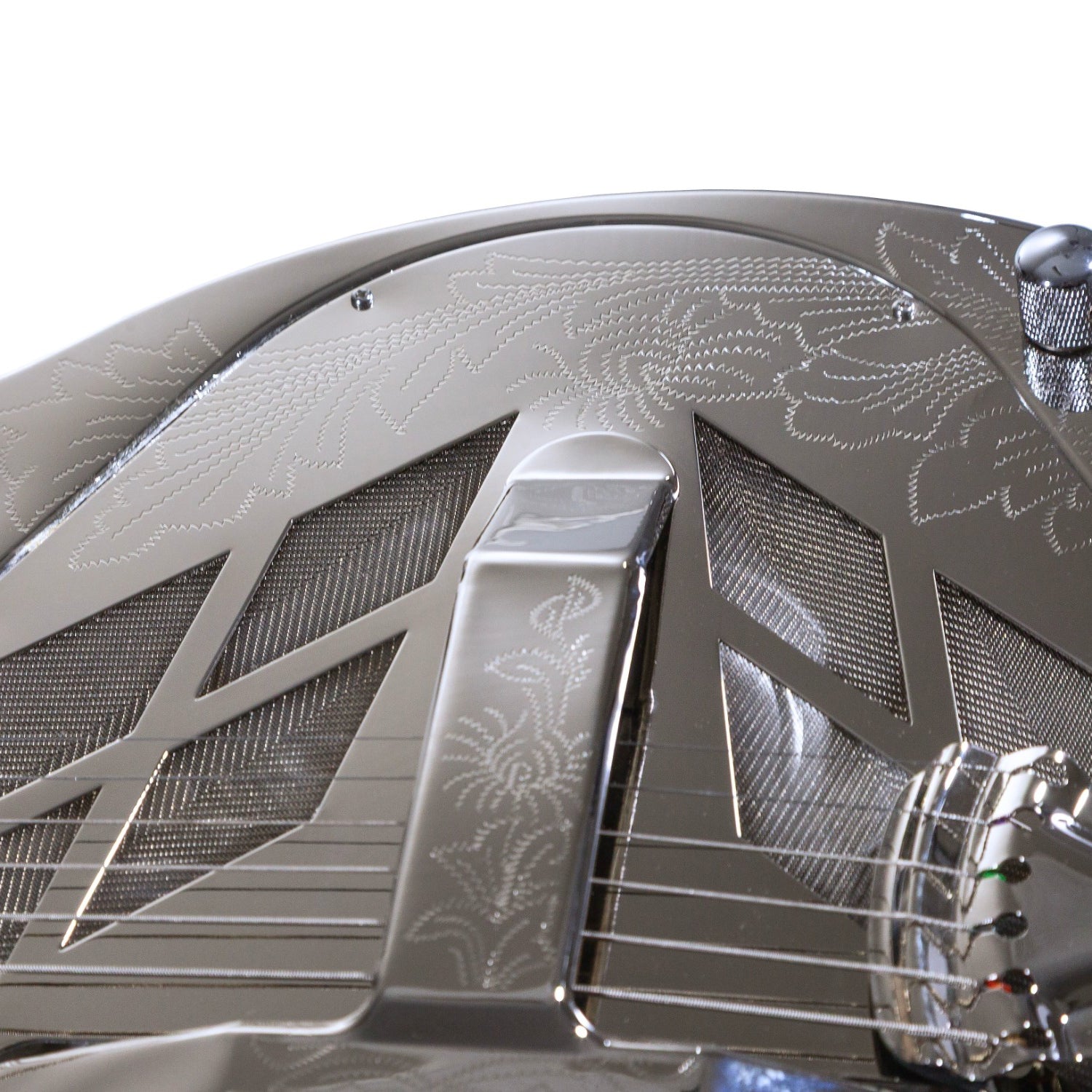 Bourbon Street BSR-3C-N-EN Tricone Nickel Engraved  w/Case