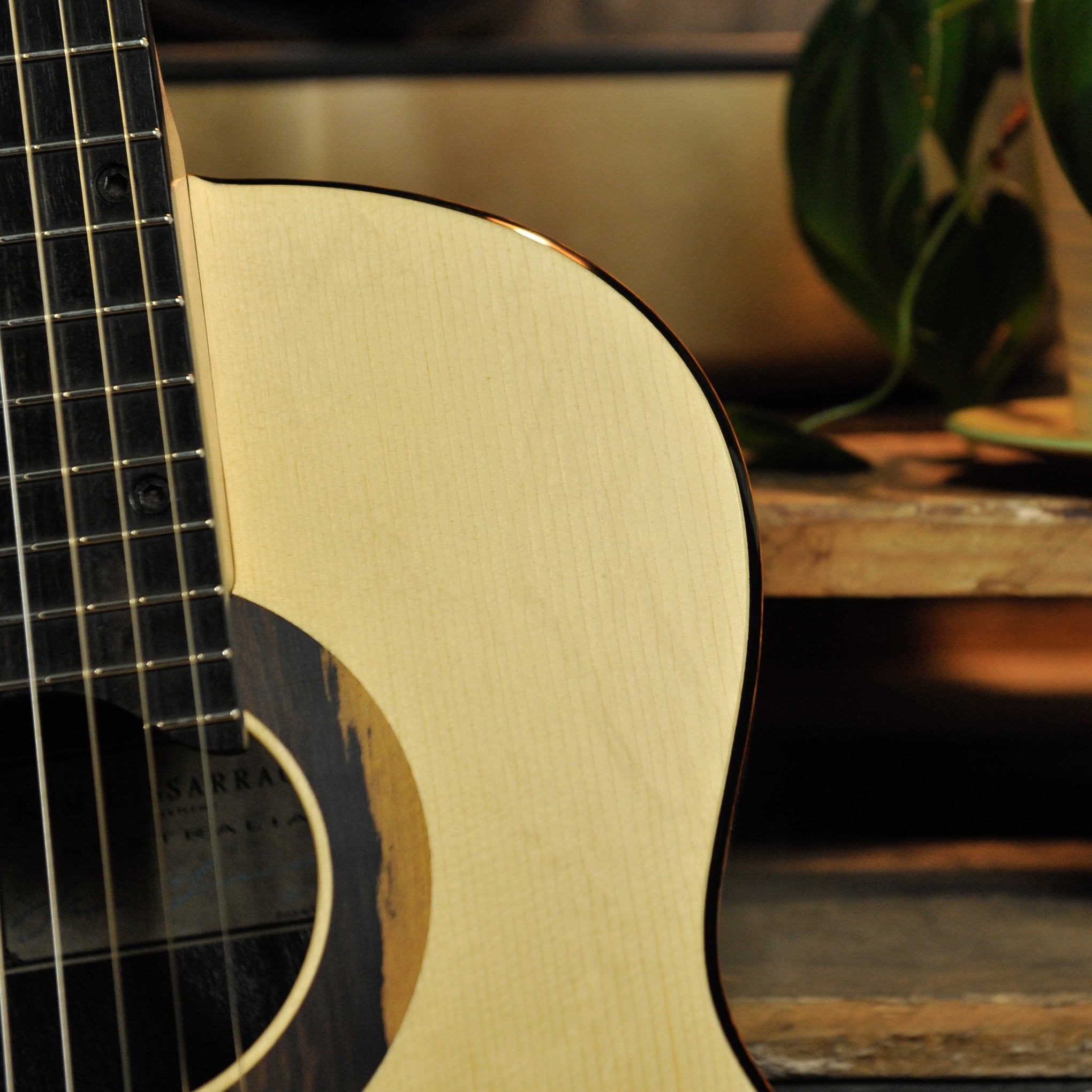 Kim Lissarrague Modern Model Spruce/Maple Classical Guitar 2026/454 w/Case