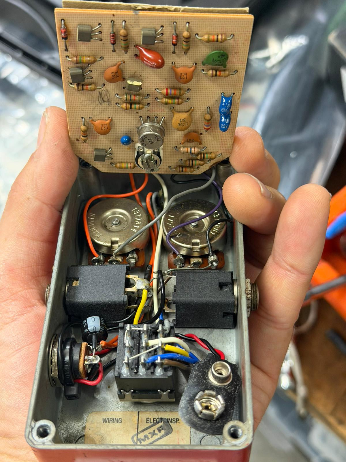 MXR Dyna Comp Early 80s Block Logo with Original Box - Used