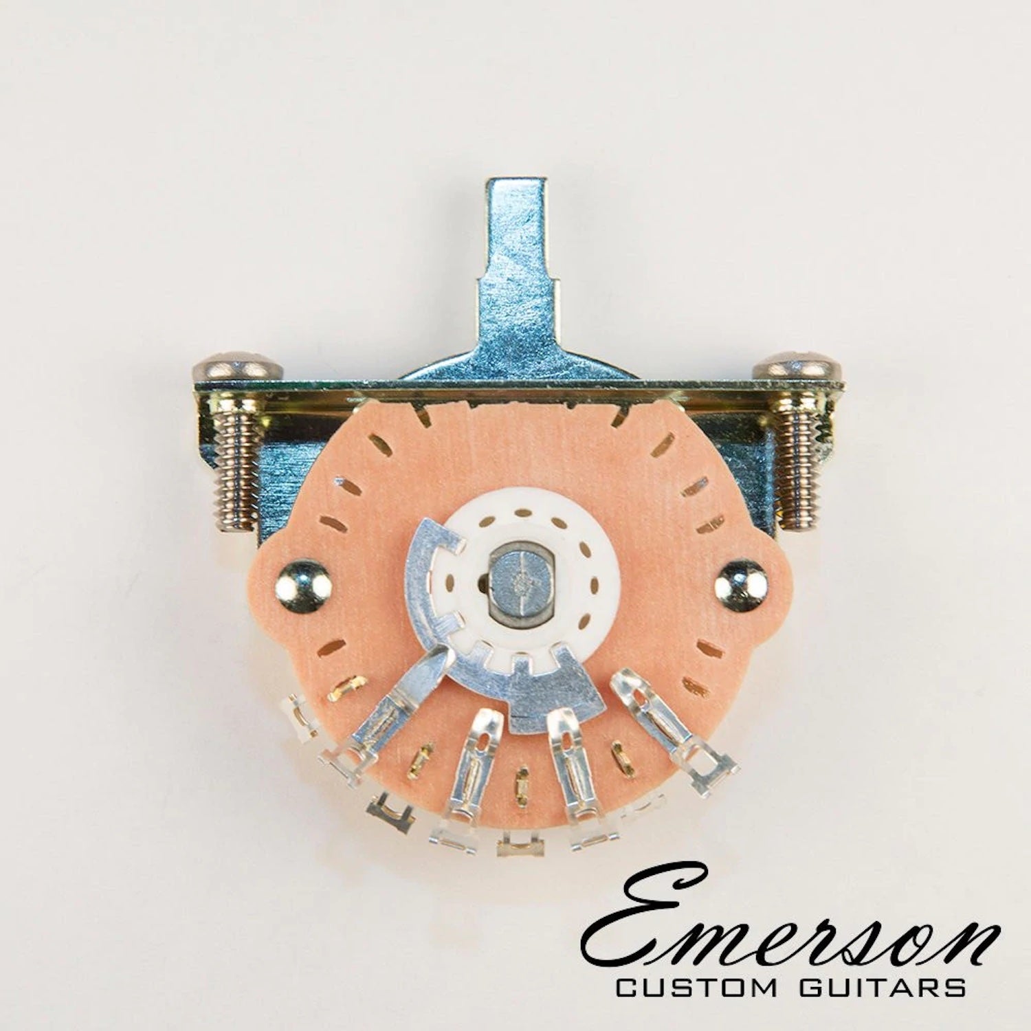 Emerson Oak Grigsby 3-Way Lever Switch