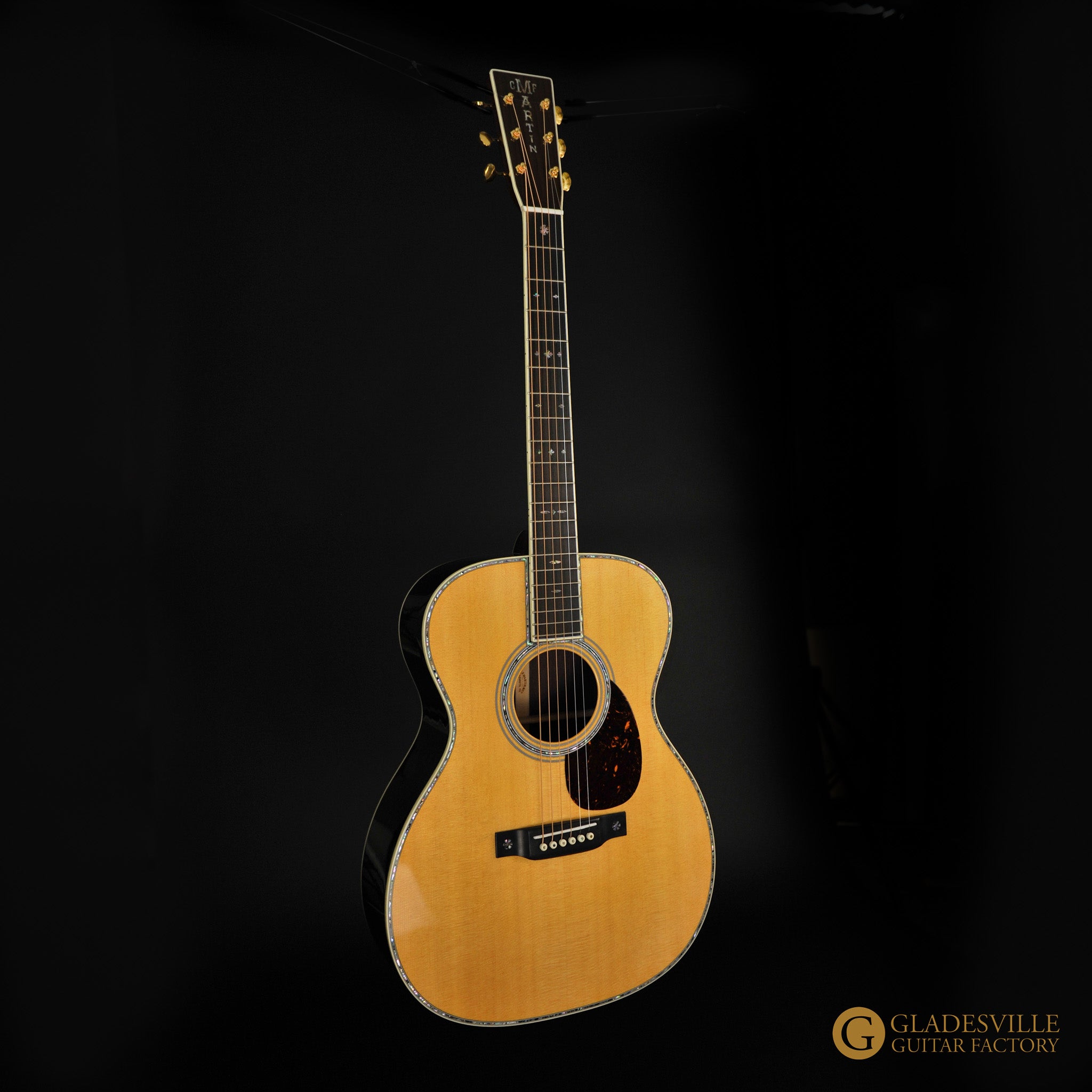 Martin OM42: Standard Series Auditorium Acoustic Guitar